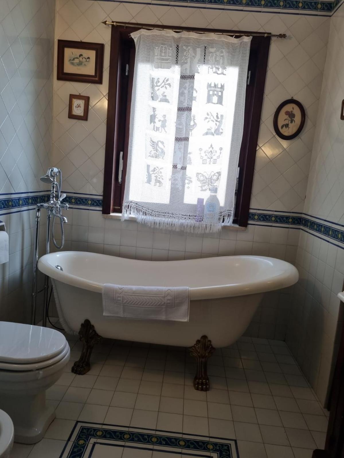 Donna Filomena Casa Vacanza Park Bougainville Salerno Eksteriør billede
